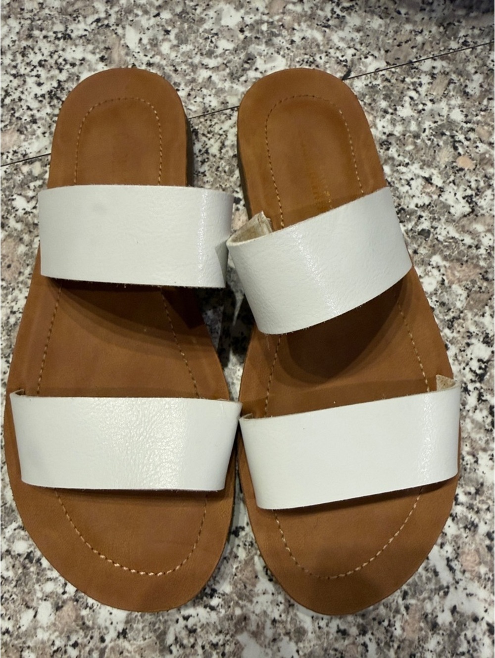 NWOB Women's White Double-Strap Slide Sandals with Tan Footbed